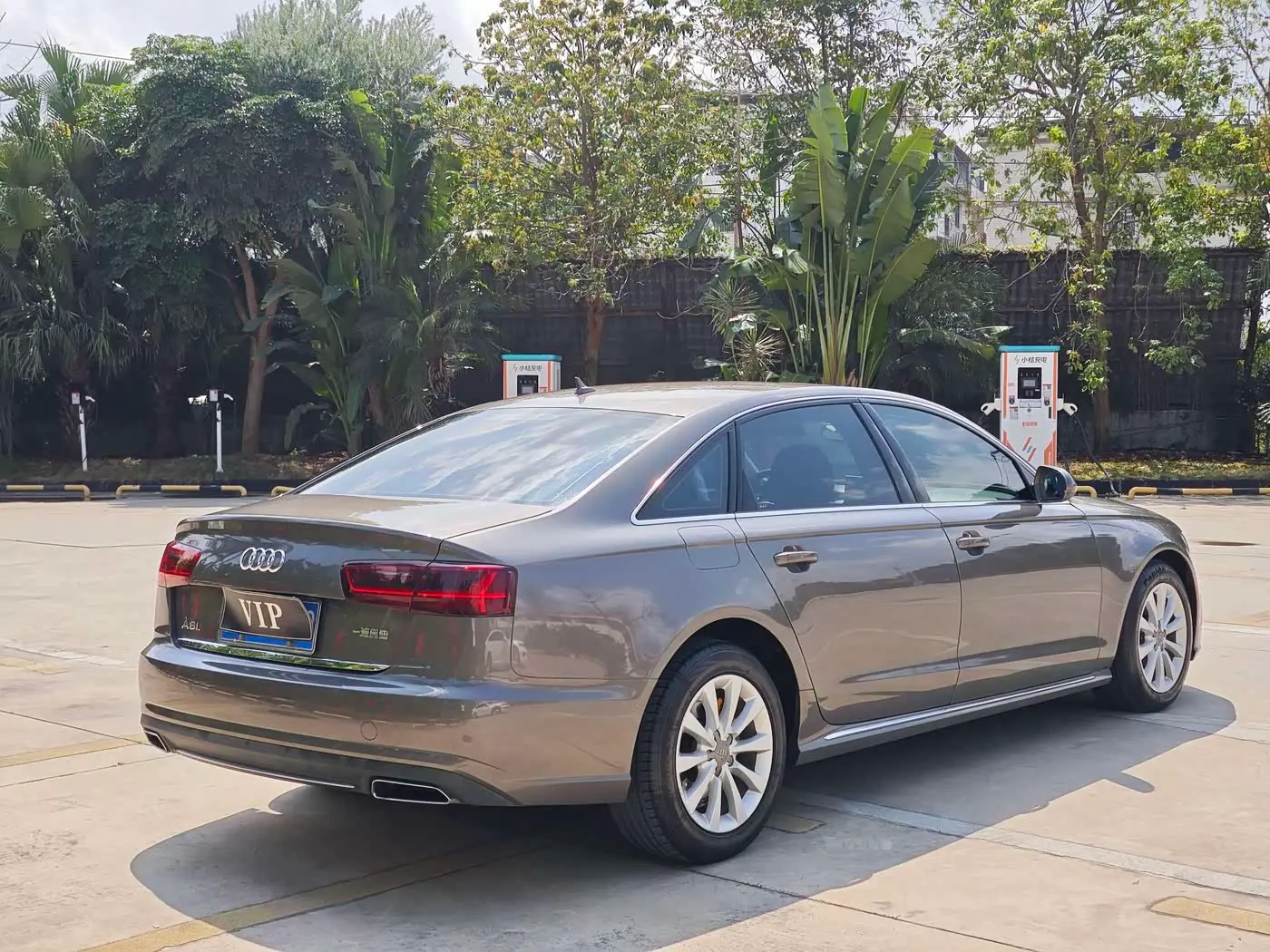Audi A6L 2017 — Şəkil 6/16