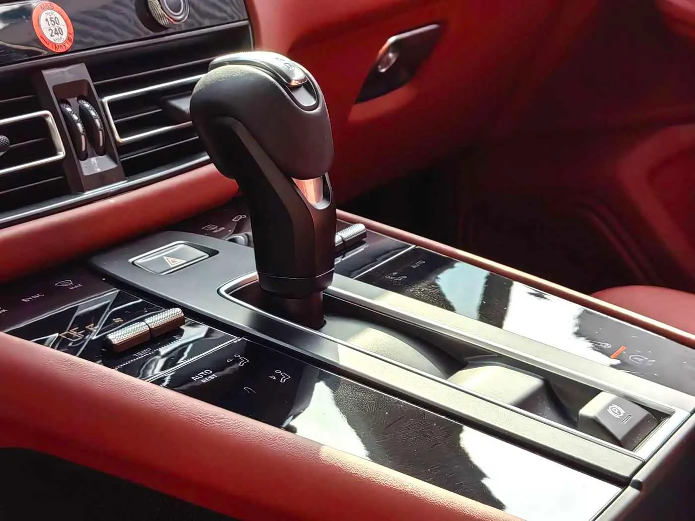 Porsche Macan 2022 — Şəkil 8/8