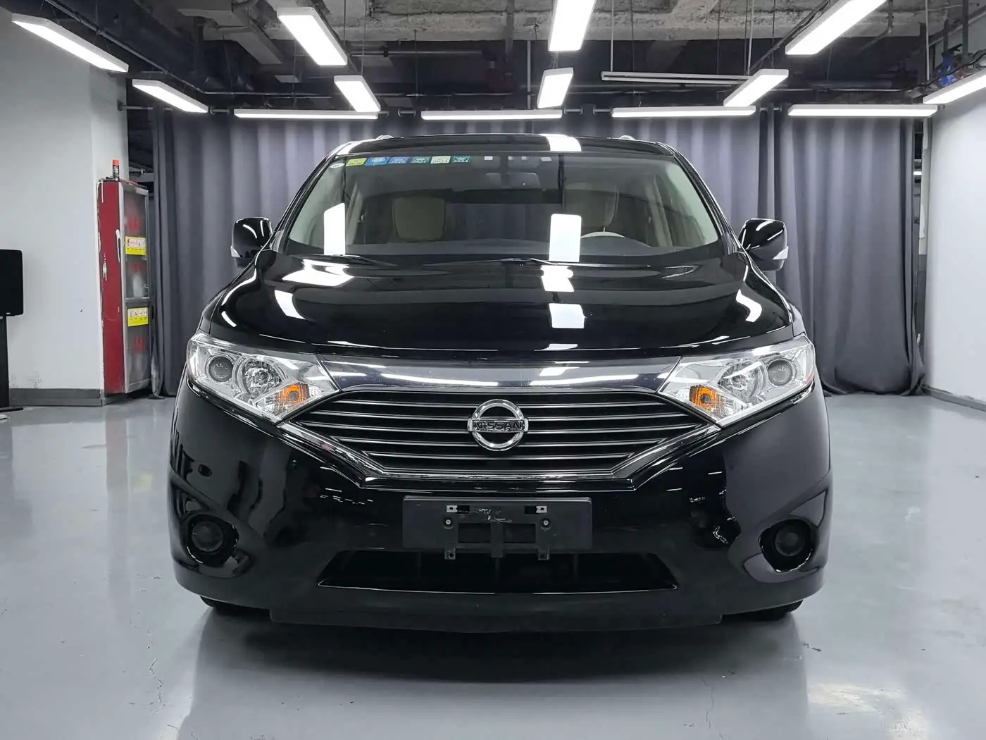 Nissan Quest 2013 — Şəkil 2/17