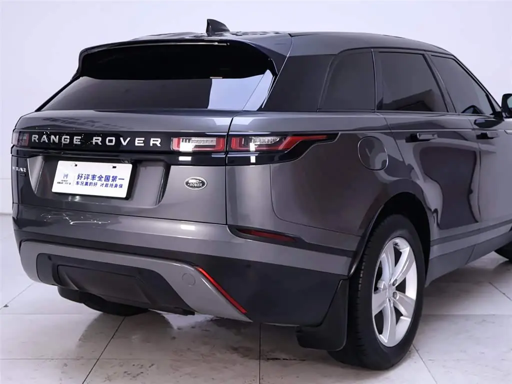 Land Rover Range Rover Velar 2019 — Photo 8/20