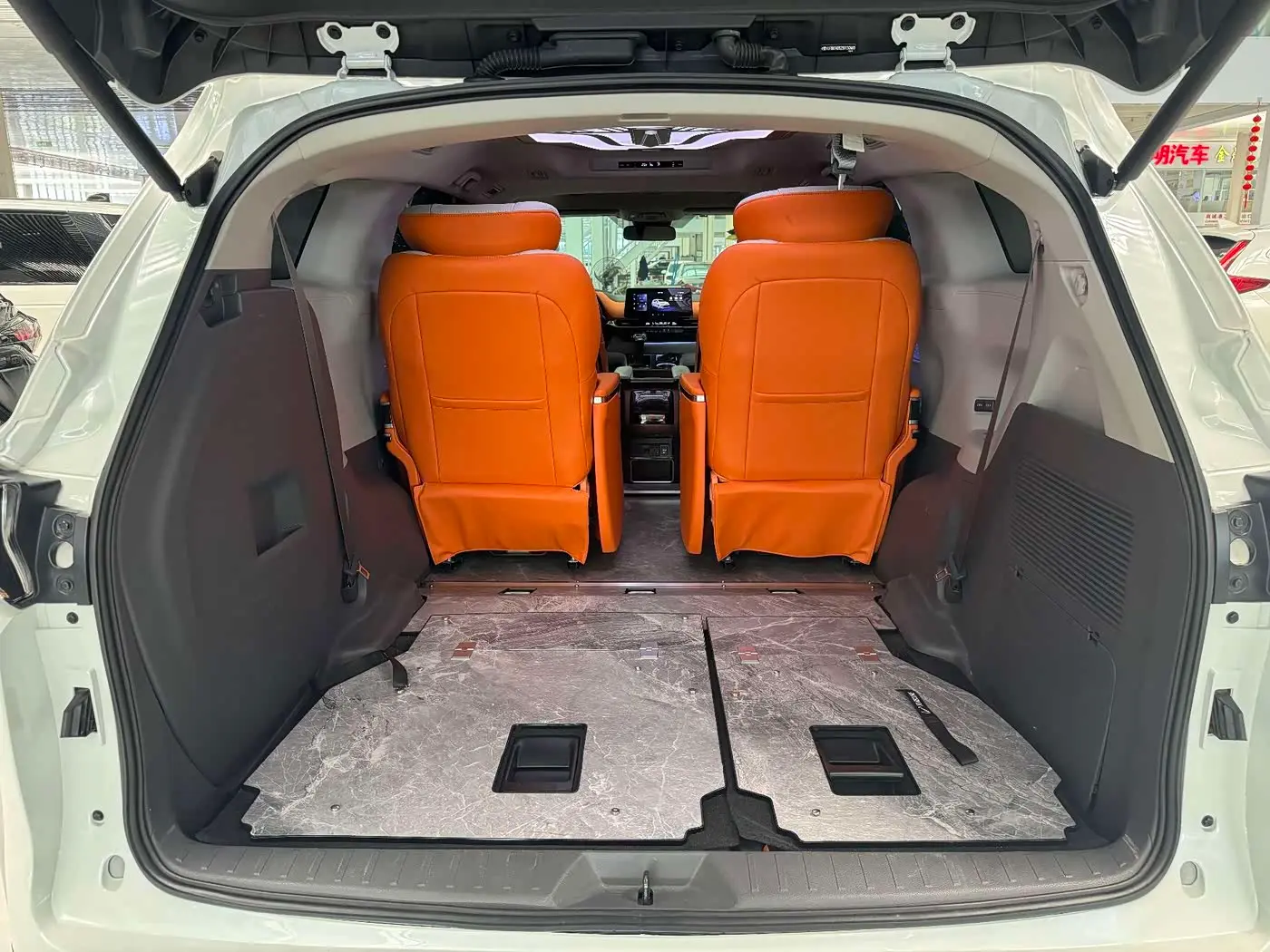 Toyota Granvia 2025 — Photo 11/11