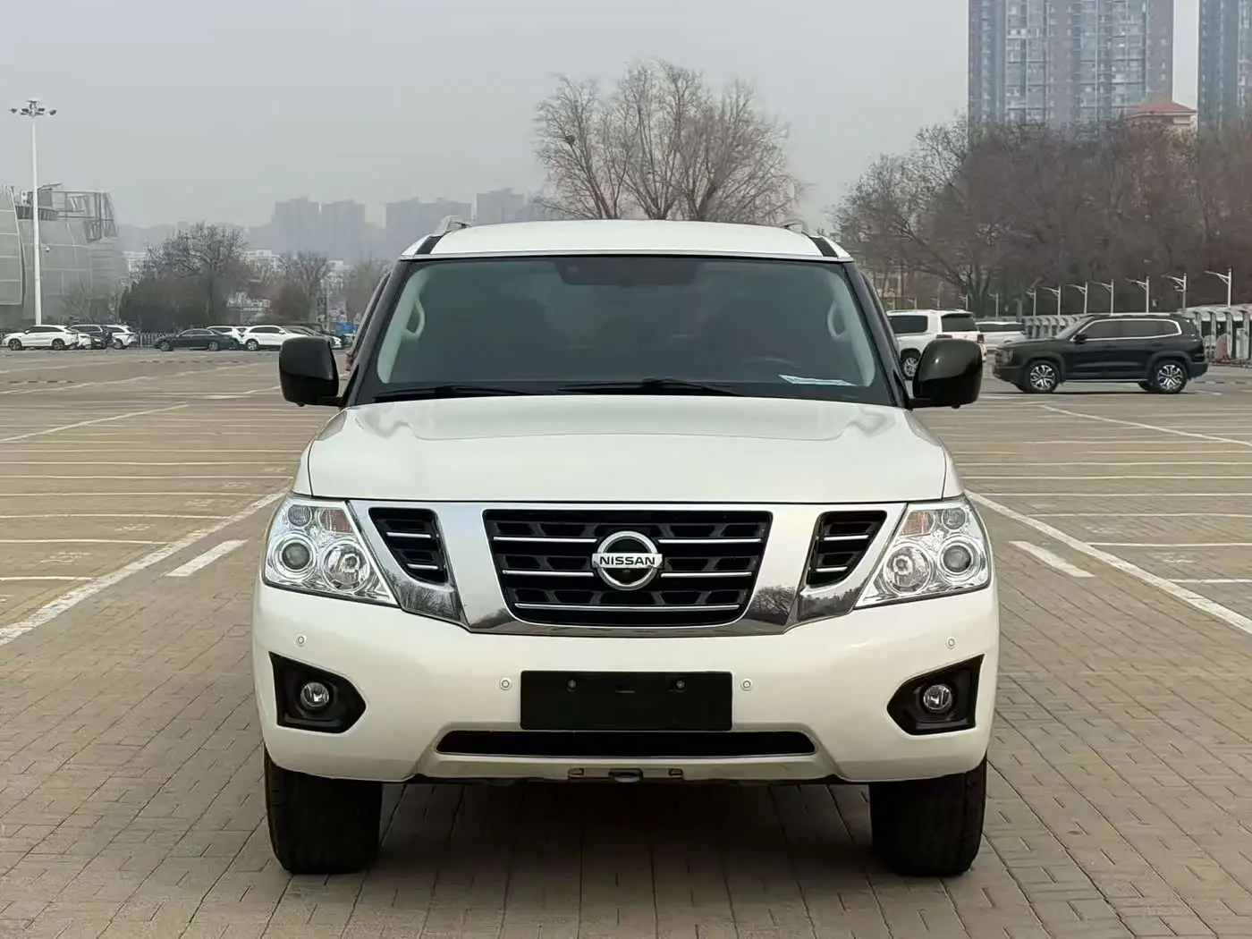 Nissan Patrol 2017 — Şəkil 2/9