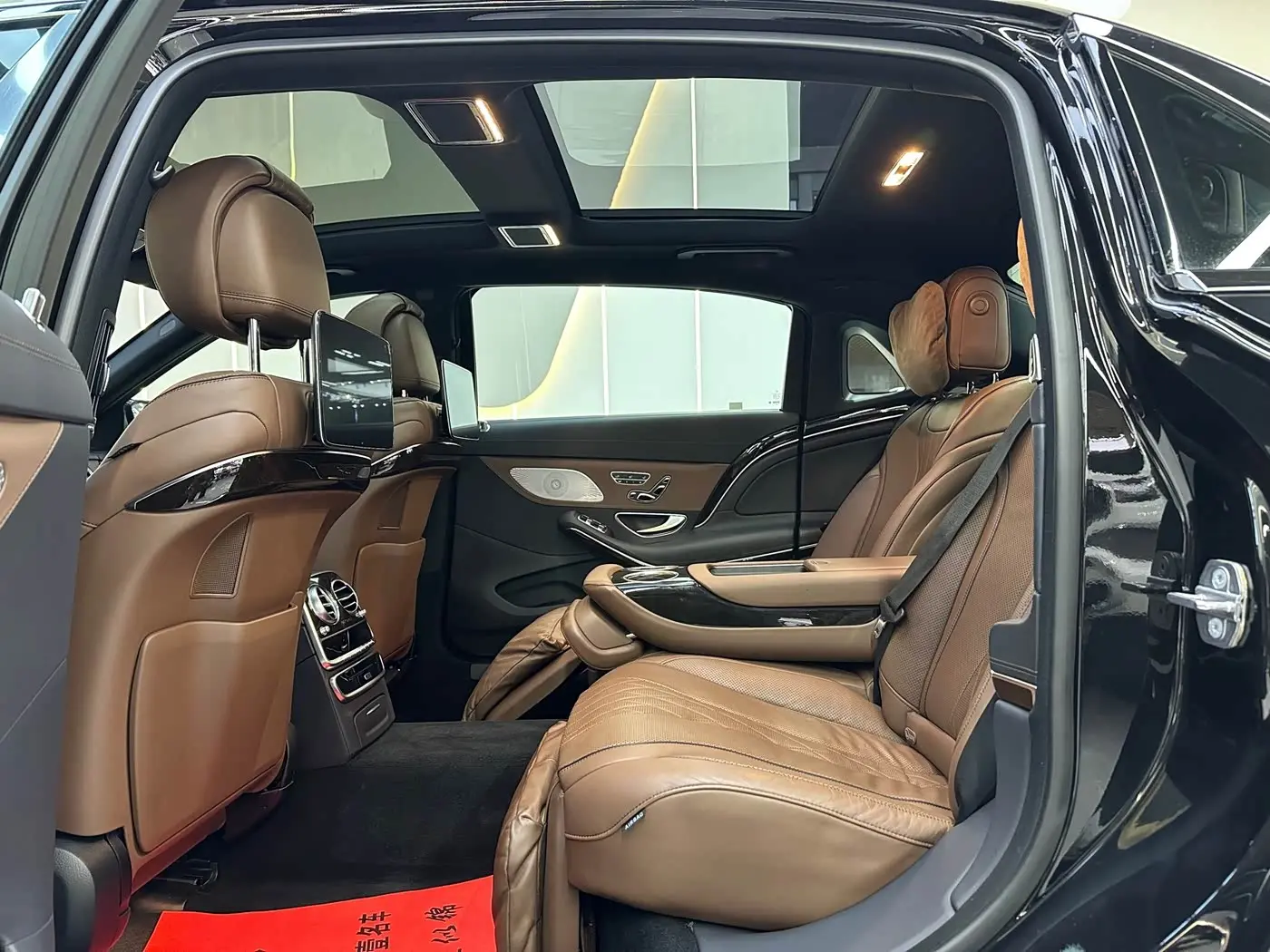 Mercedes-Benz Maybach S-Class 2020 — Фото 17/20