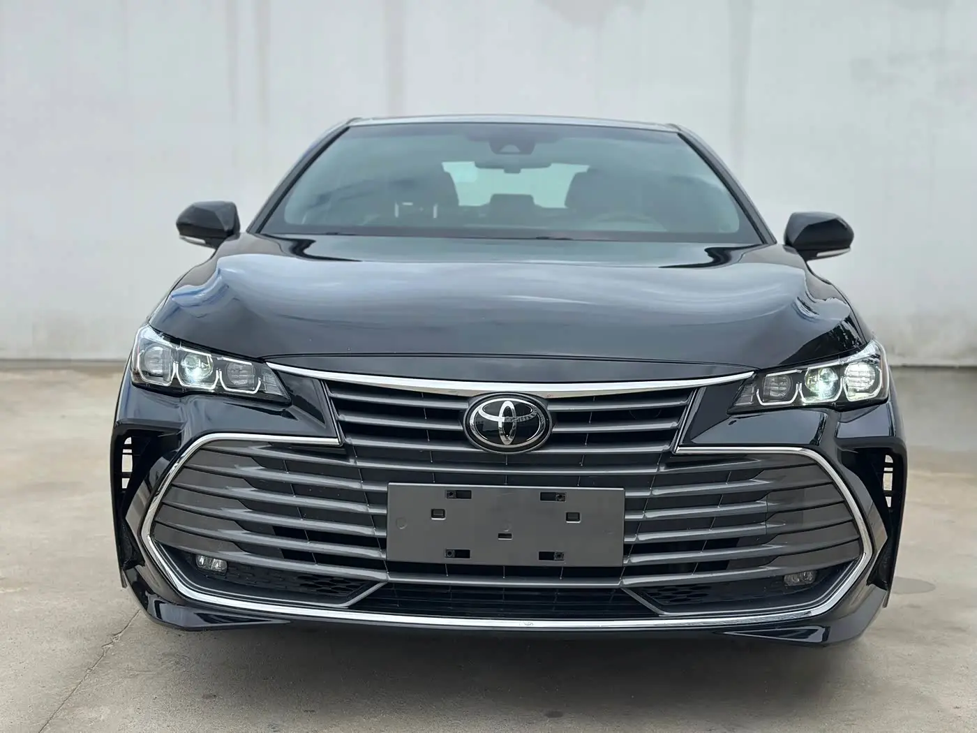Toyota Avalon 2021 — Фото 2/20
