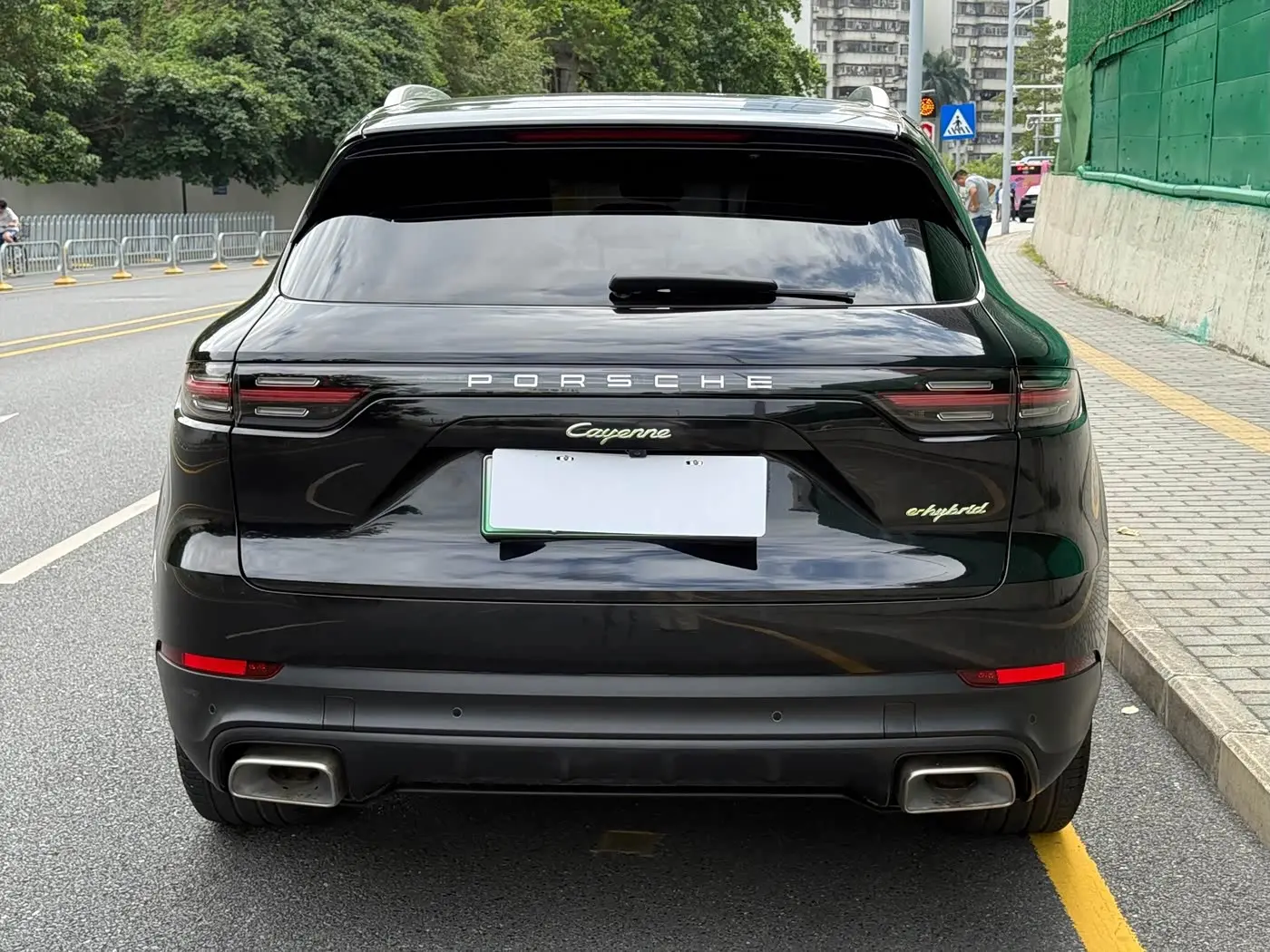 Porsche Cayenne New Energy 2019 — Фото 5/14