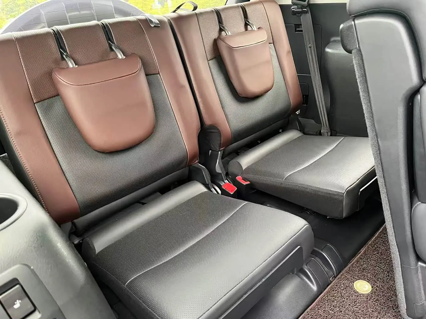 Toyota Prado 2019 — Photo 10/15