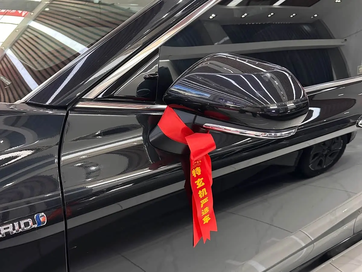 Toyota Camry 2020 — Photo 4/14
