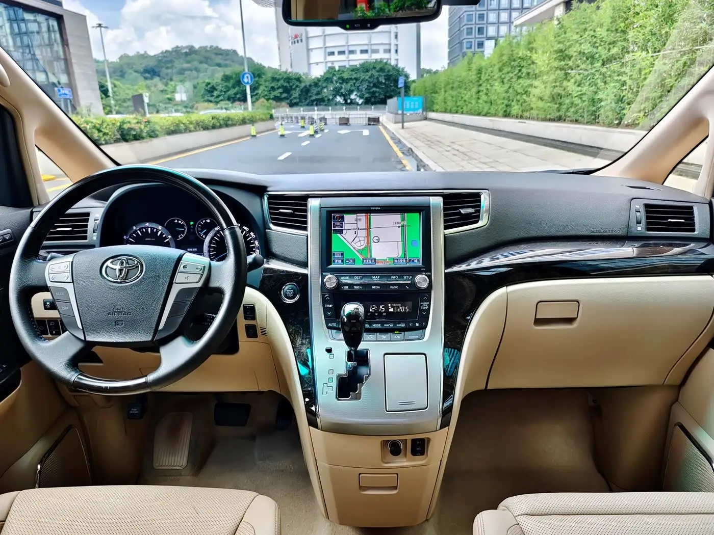 Toyota Alphard 2012 — Şəkil 19/19