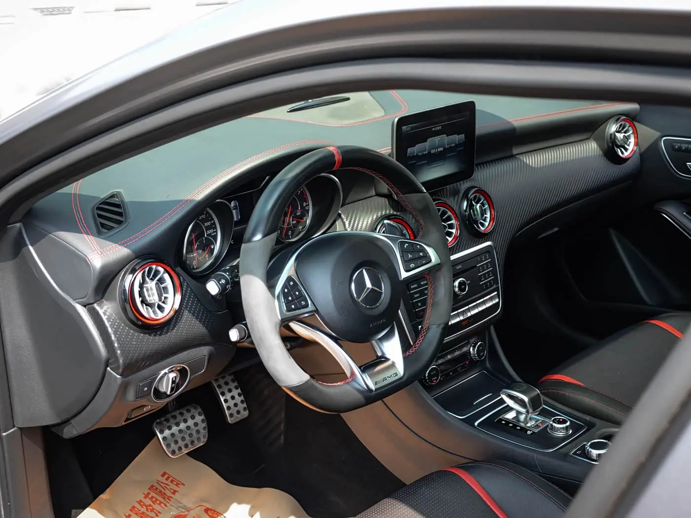 Mercedes-Benz A-Class AMG 2017 — ფოტო 13/20
