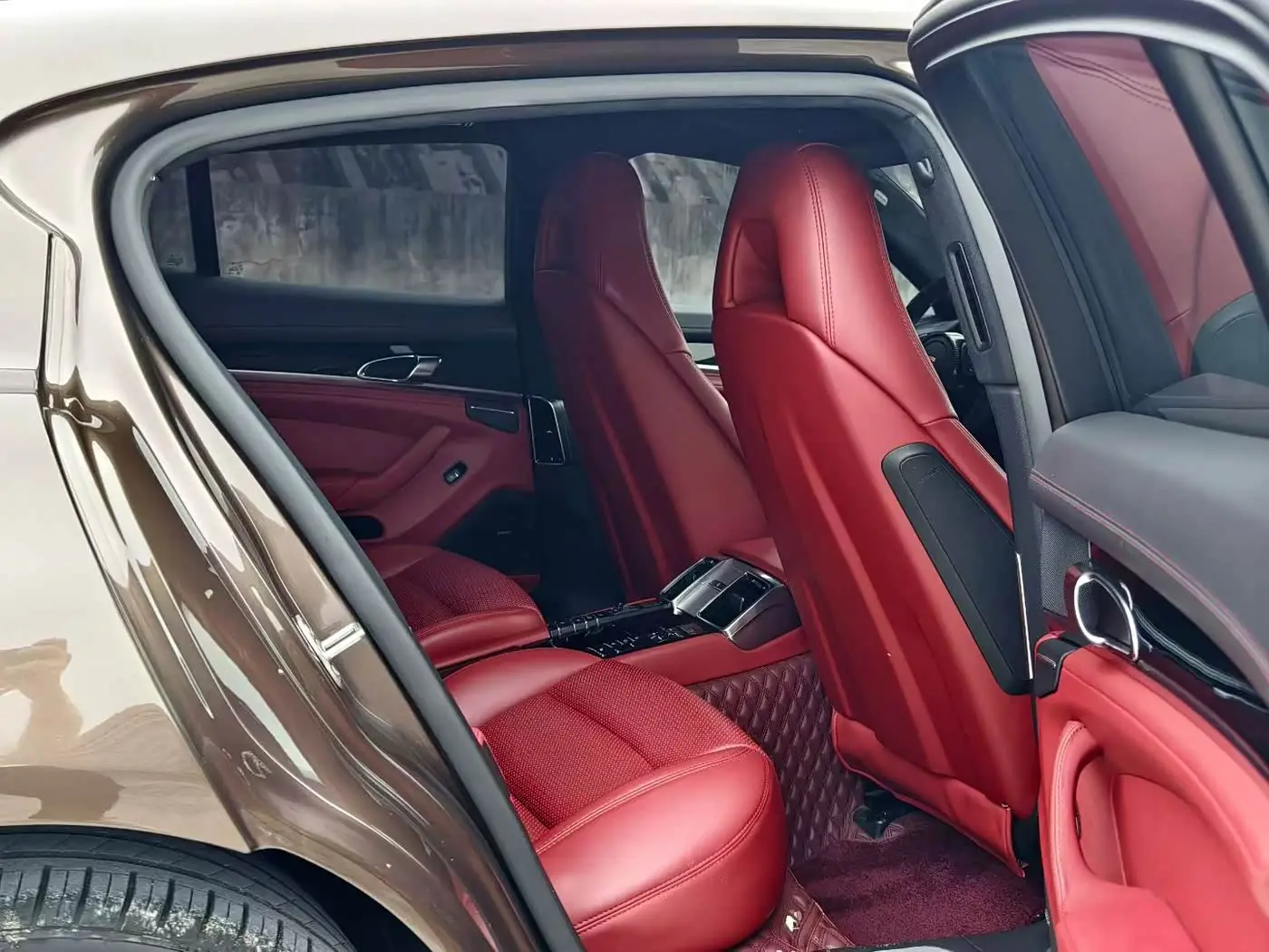 Porsche Panamera 2015 — Photo 8/15
