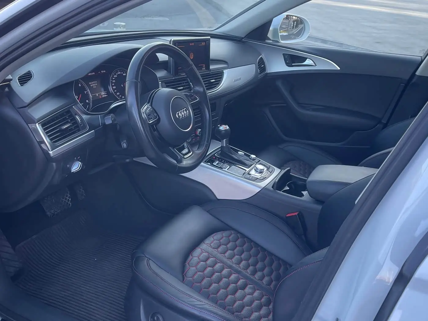 Audi A6 2016 — Photo 6/19