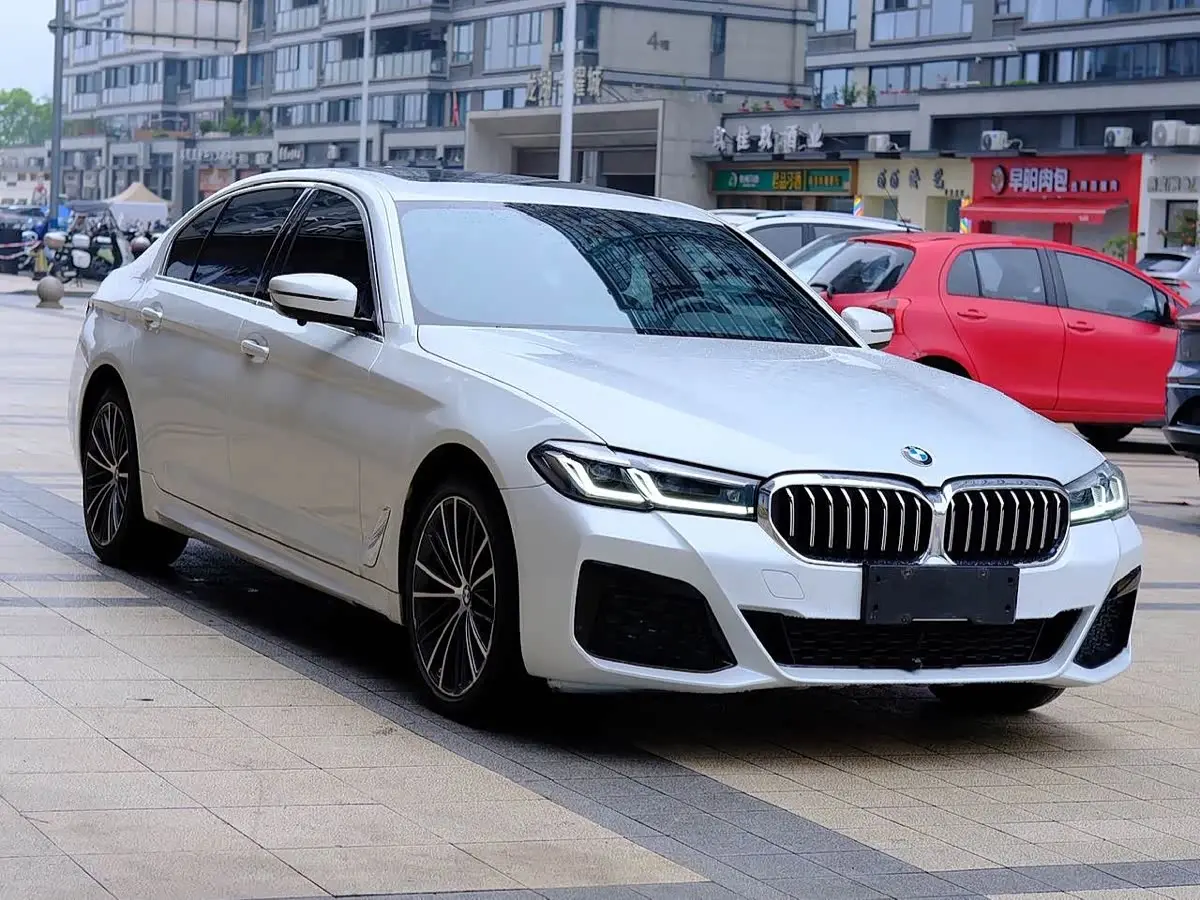 BMW 5 Series 2021 — Photo 3/14
