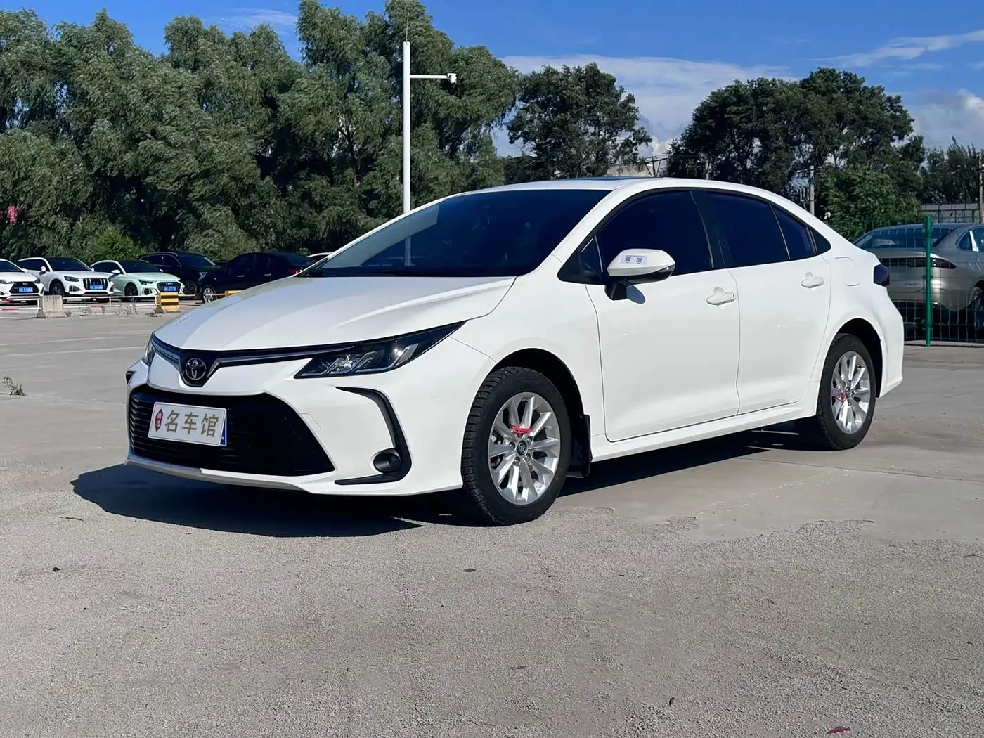 Toyota Corolla 2022 — ფოტო 1/20