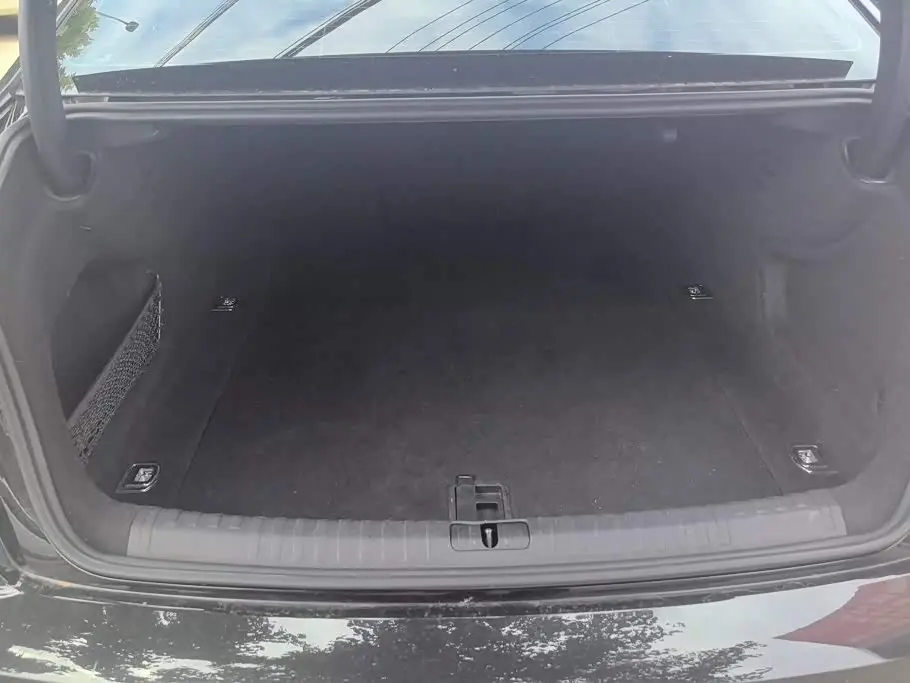 Audi A6L 2020 — Photo 4/16