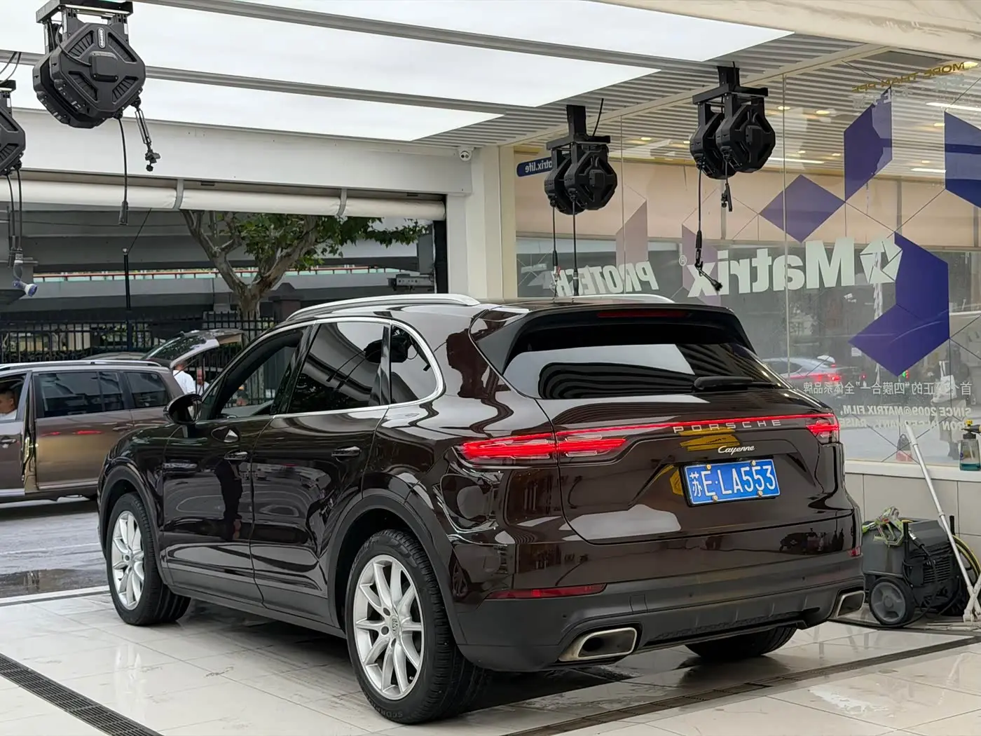 Porsche Cayenne 2018 — Фото 10/20
