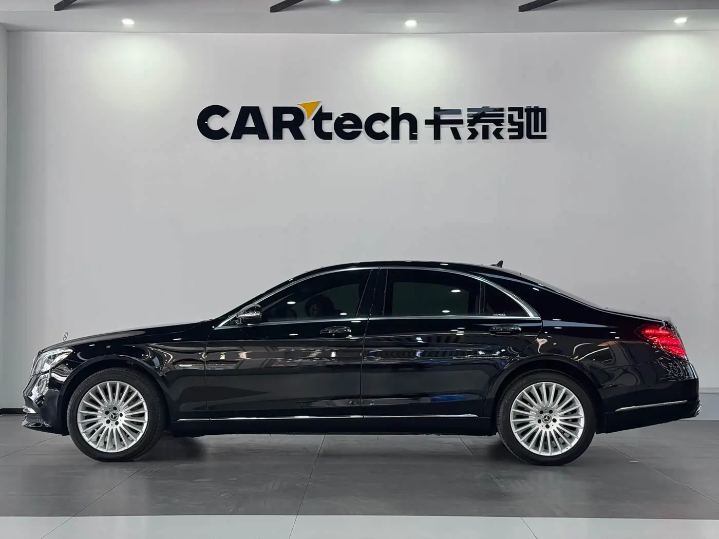 Mercedes-Benz S-Class 2019 — Photo 4/20