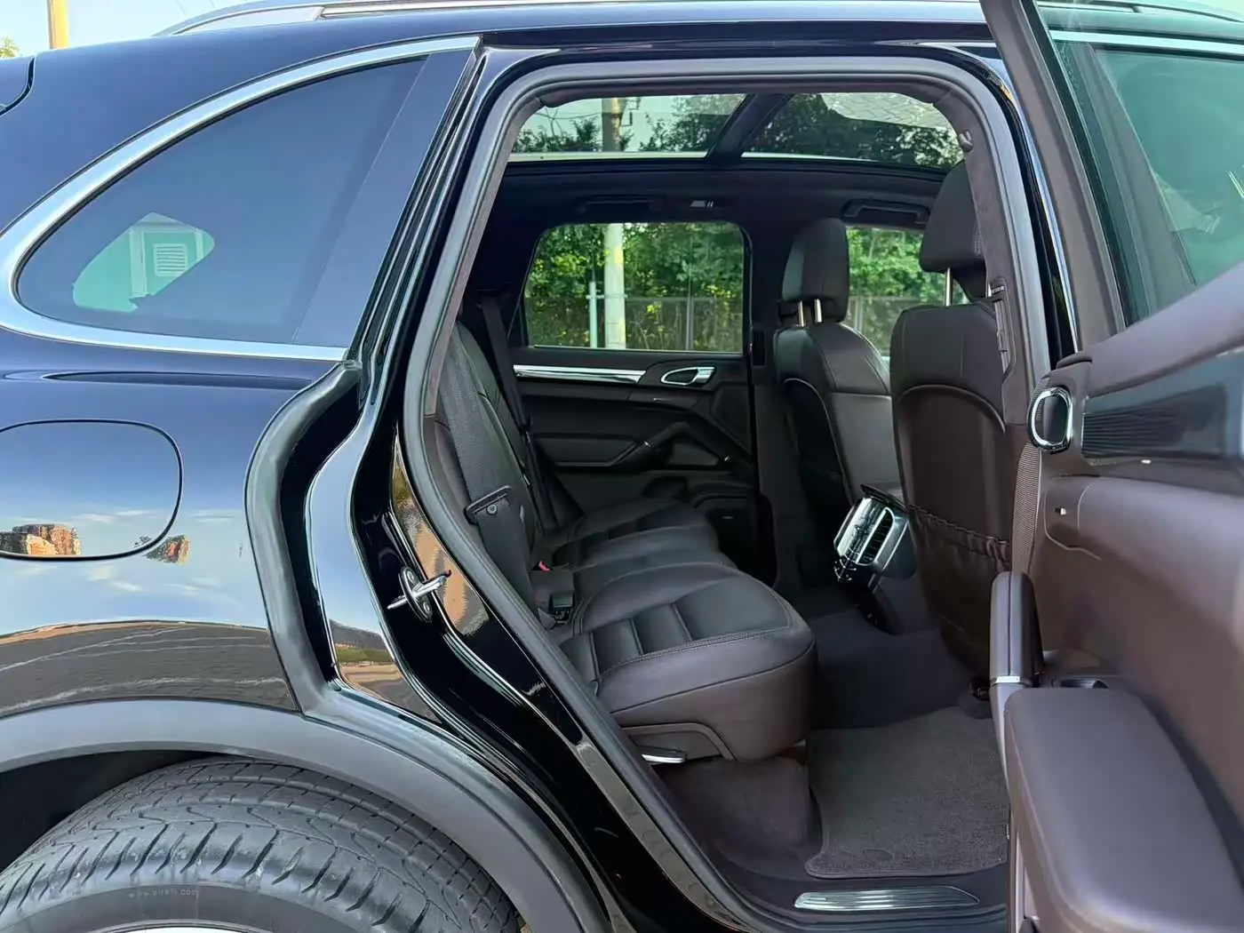 Porsche Cayenne 2012 — Şəkil 14/20