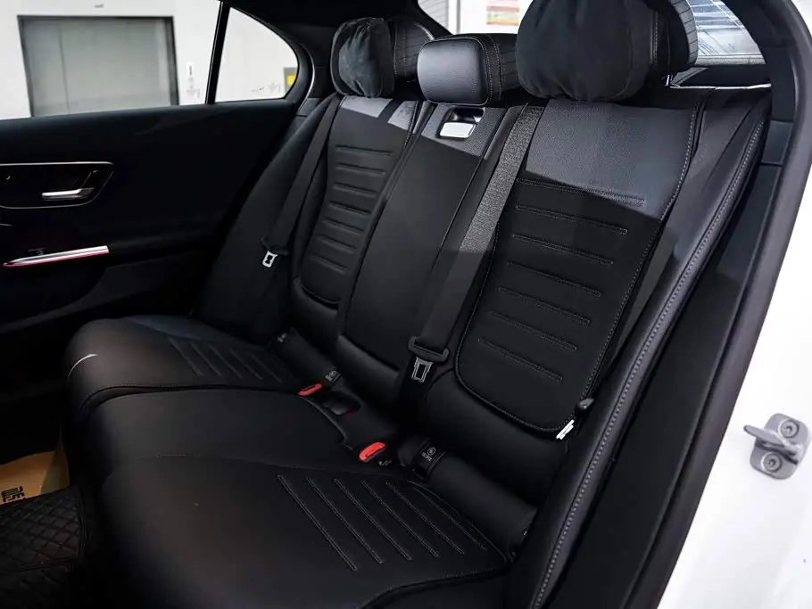 Mercedes-Benz C-Class 2025 — Фото 20/20