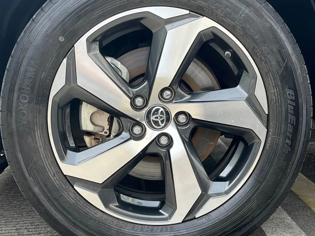 Toyota RAV4 Rongfang Dual Engine E+ 2022 — Şəkil 10/20