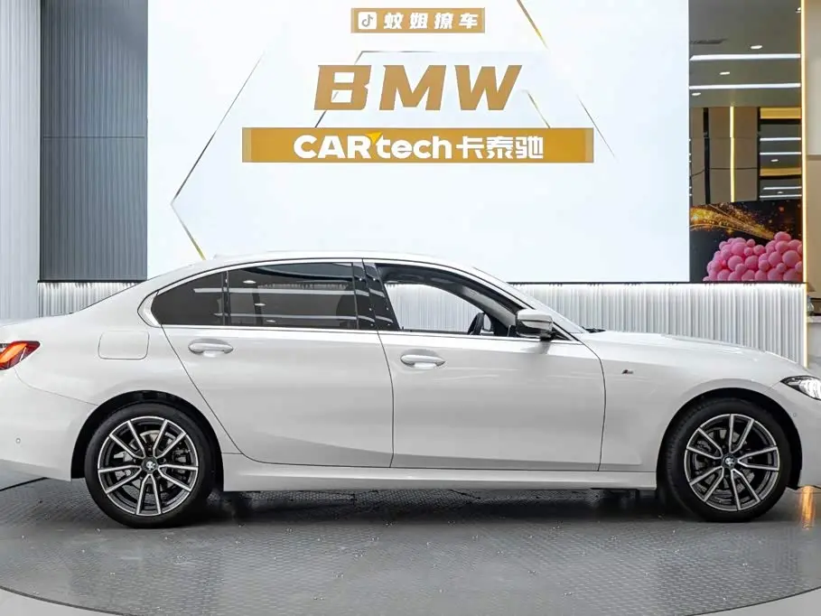 BMW 3 Series 2025 — Photo 4/20