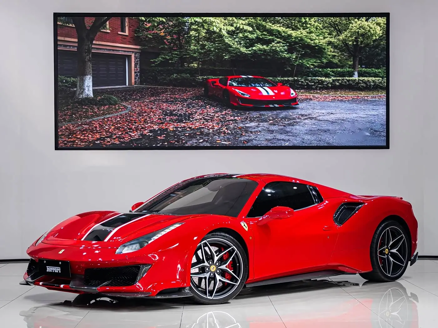 Ferrari 488 2018 — Фото 1/17
