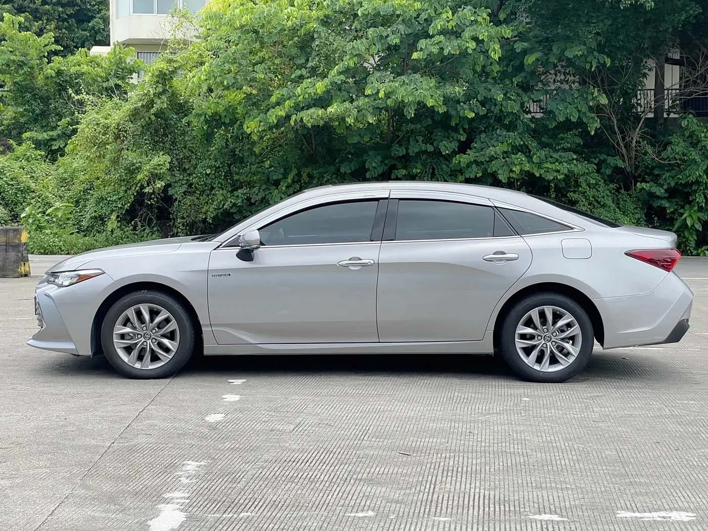 Toyota Avalon 2022 — Şəkil 9/12