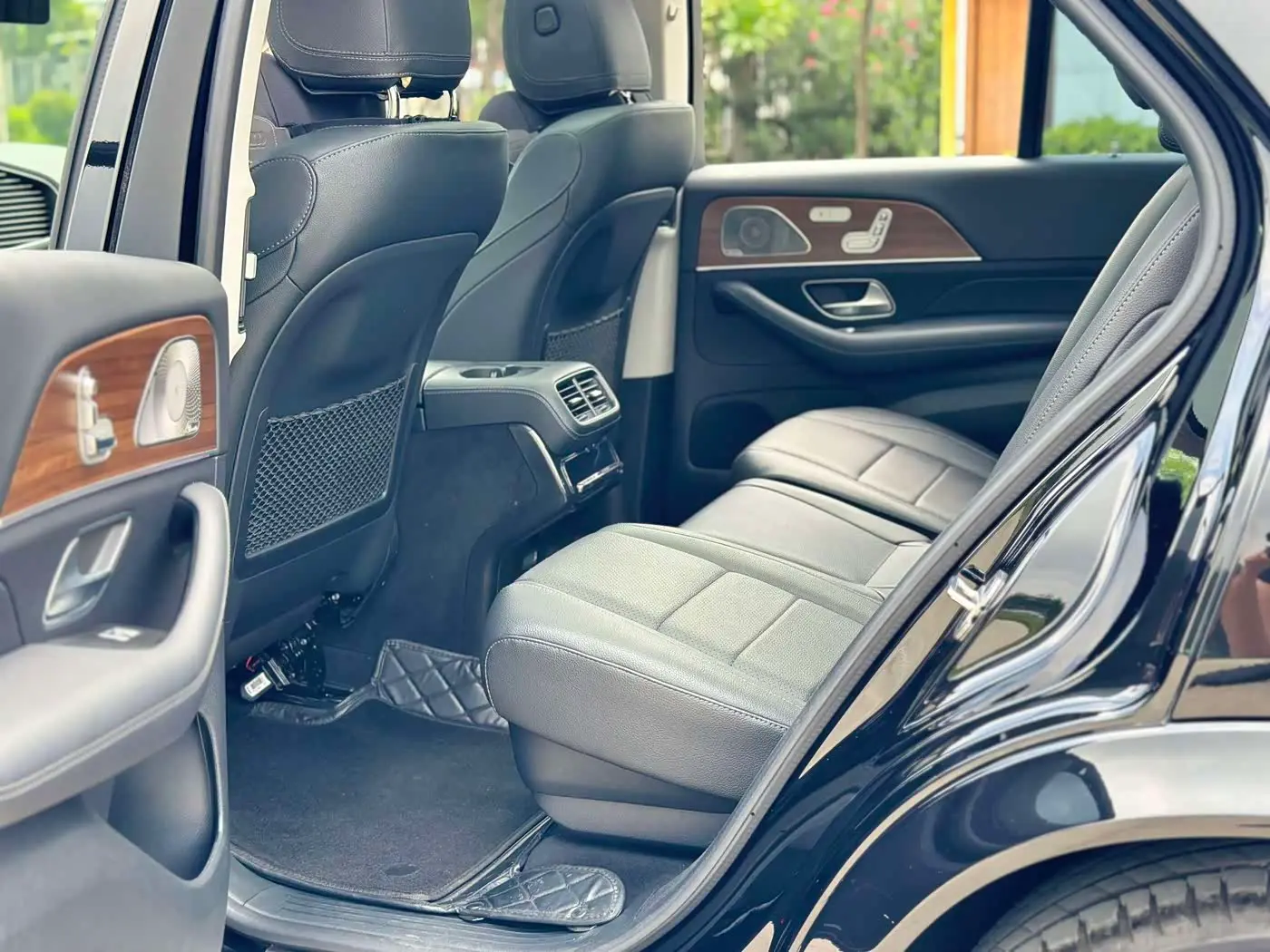 Mercedes-Benz GLE 2023 — Фото 11/20