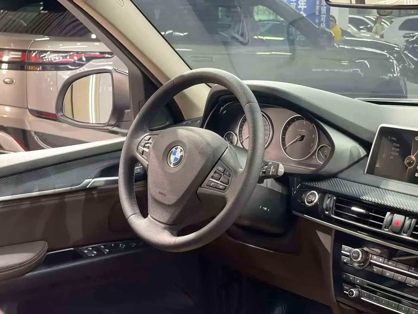 BMW X5 2016 — Photo 19/20