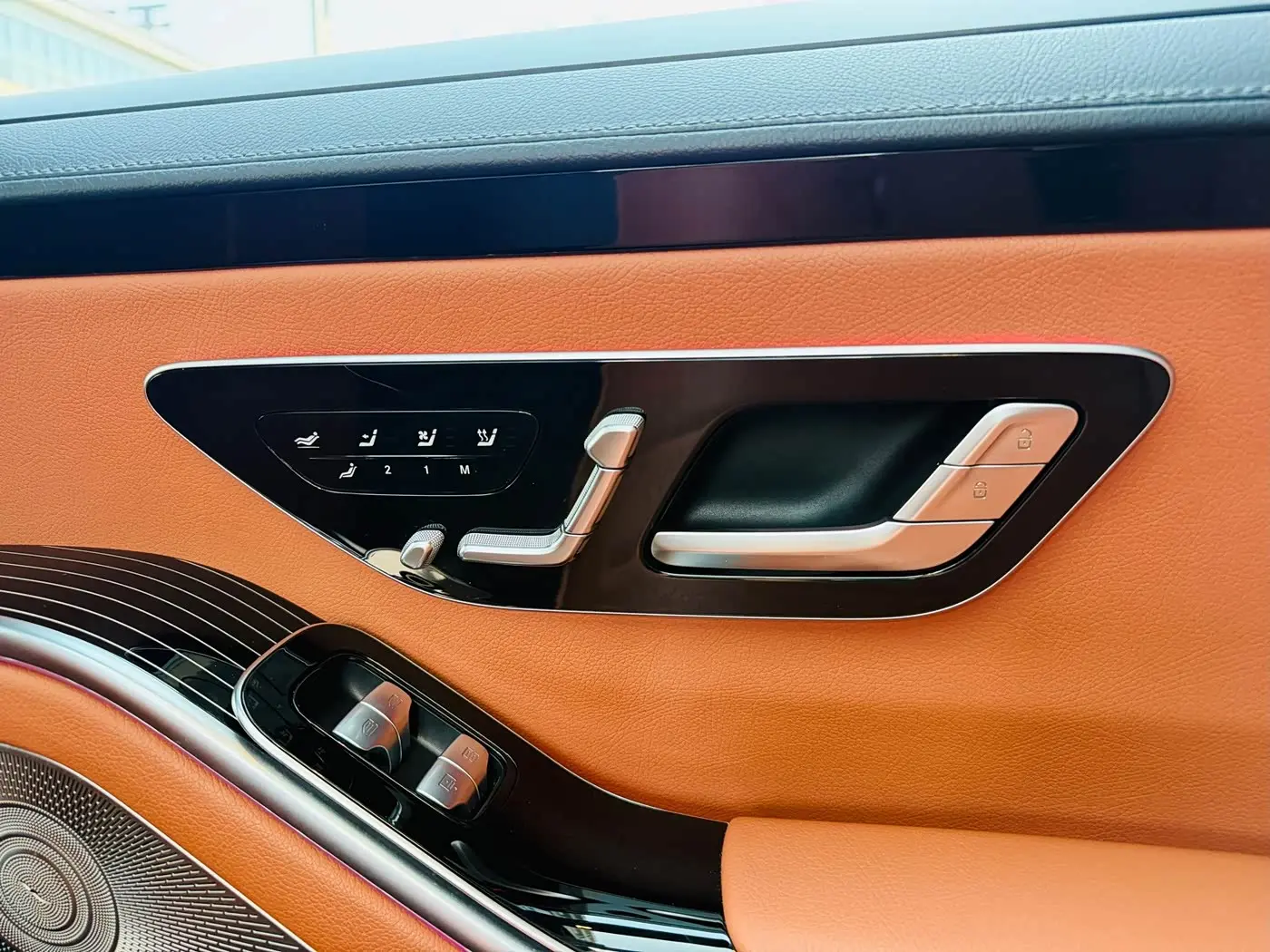 Mercedes-Benz S-Class 2022 — Photo 17/20