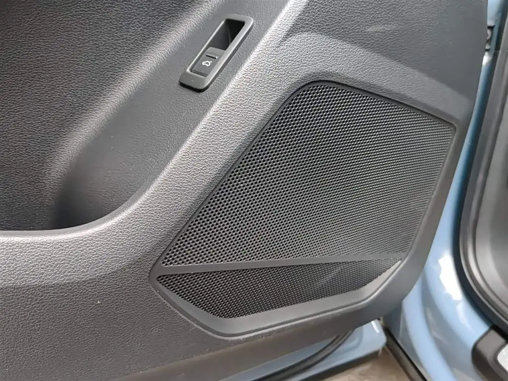 Audi Q3 Sportback 2022 — Фото 16/20