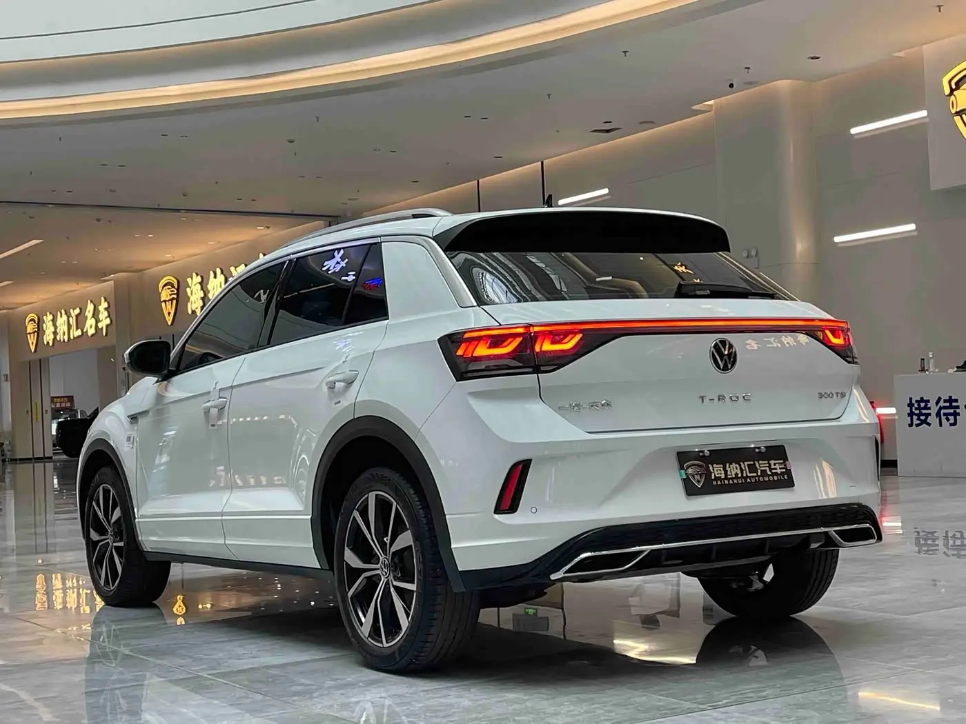 Volkswagen T-ROC 2025 — Фото 4/16