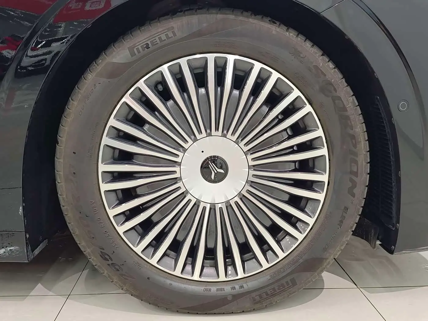 Voyah Auto Voyah Dreamer 2024 — Photo 8/20