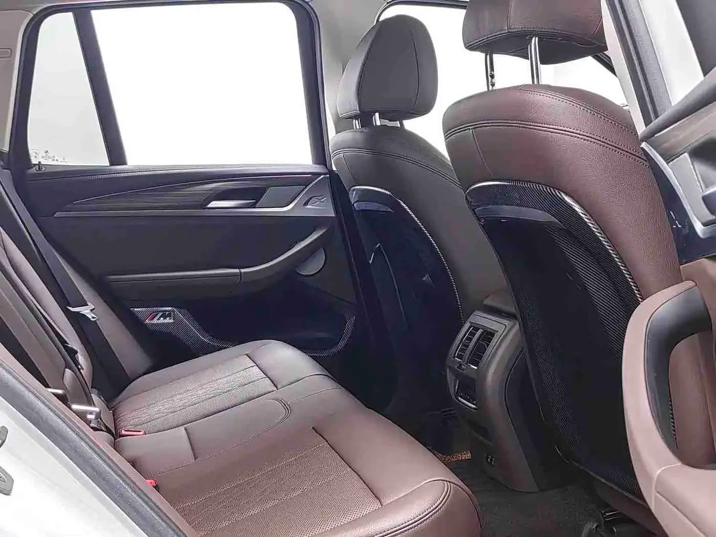 BMW X3 2023 — Photo 8/11