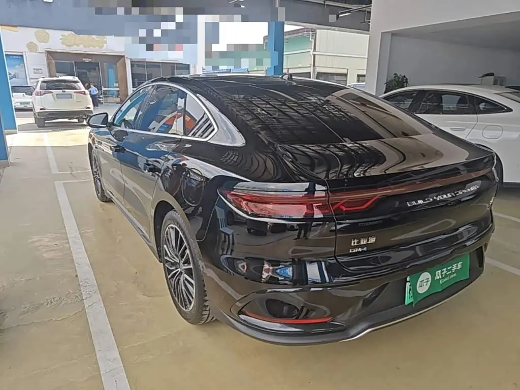 BYD Han 2025 — Фото 4/19