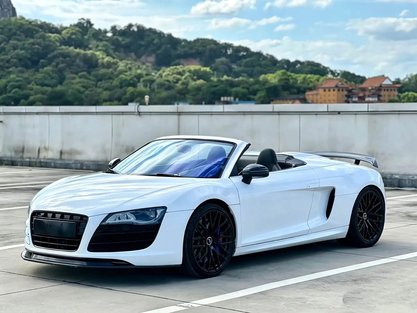 Audi R8 2013 — Фото 1/17
