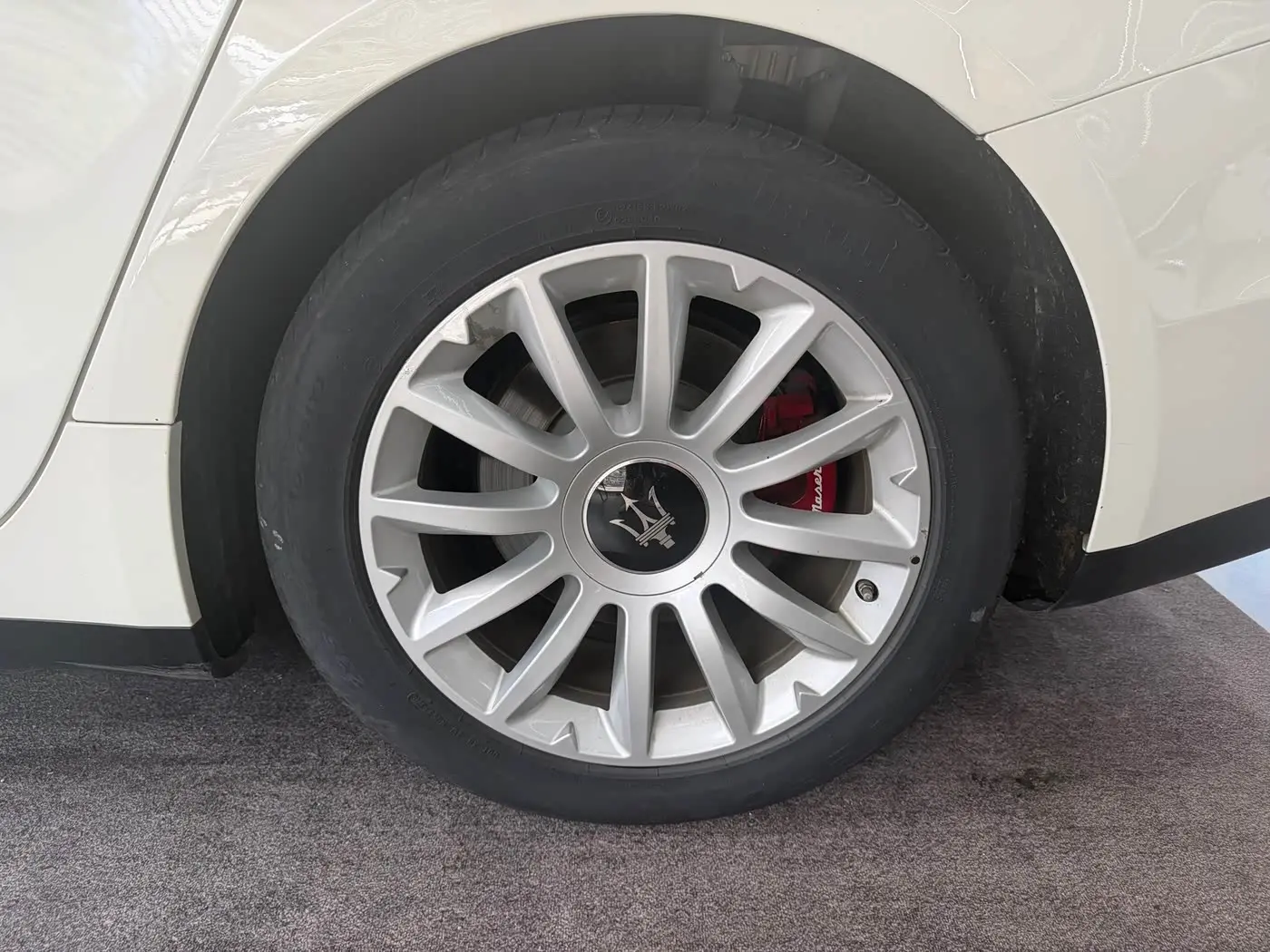 Maserati Ghibli 2017 — Şəkil 5/19