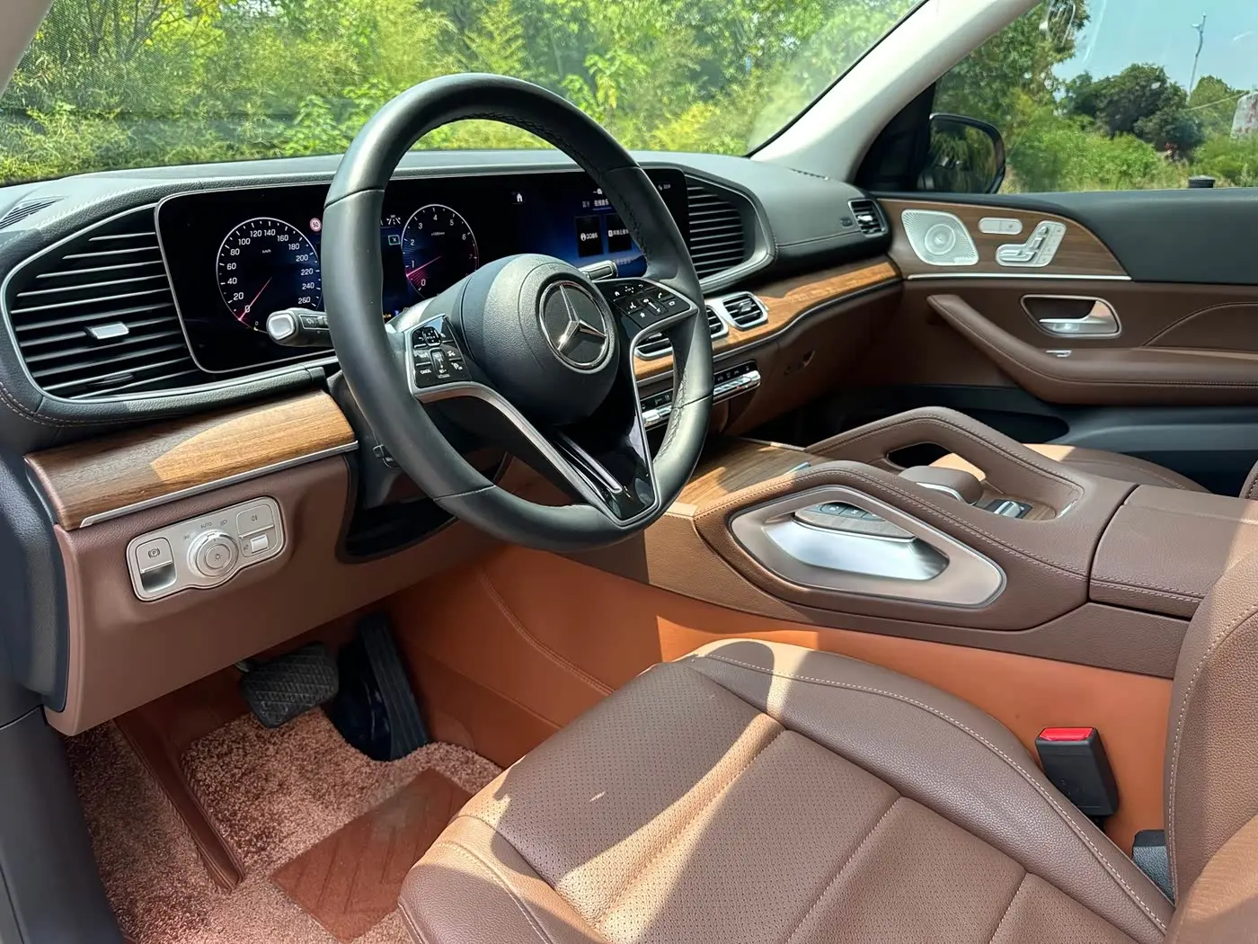 Mercedes-Benz GLE 2024 — Photo 6/18