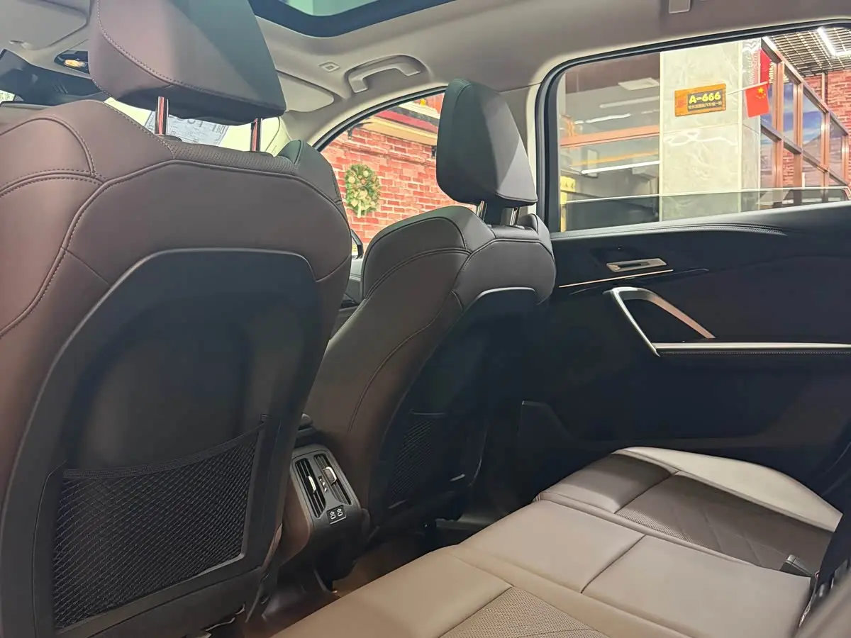 BMW X1 2023 — Şəkil 17/20