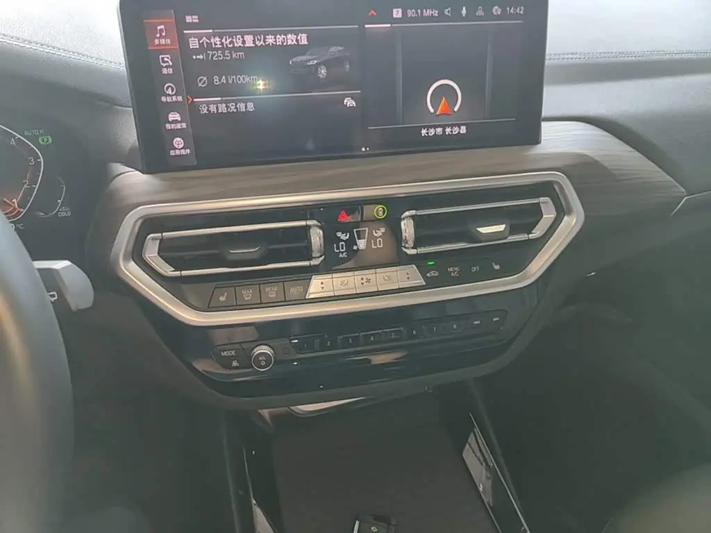 BMW X3 2022 — Photo 13/20