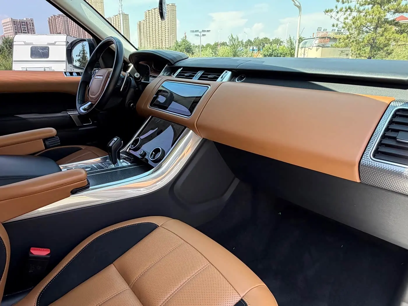 Land Rover Range Rover Sport 2019 — Photo 19/20