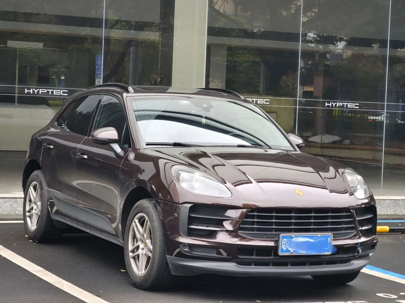 Porsche Macan 2020 — Фото 2/9