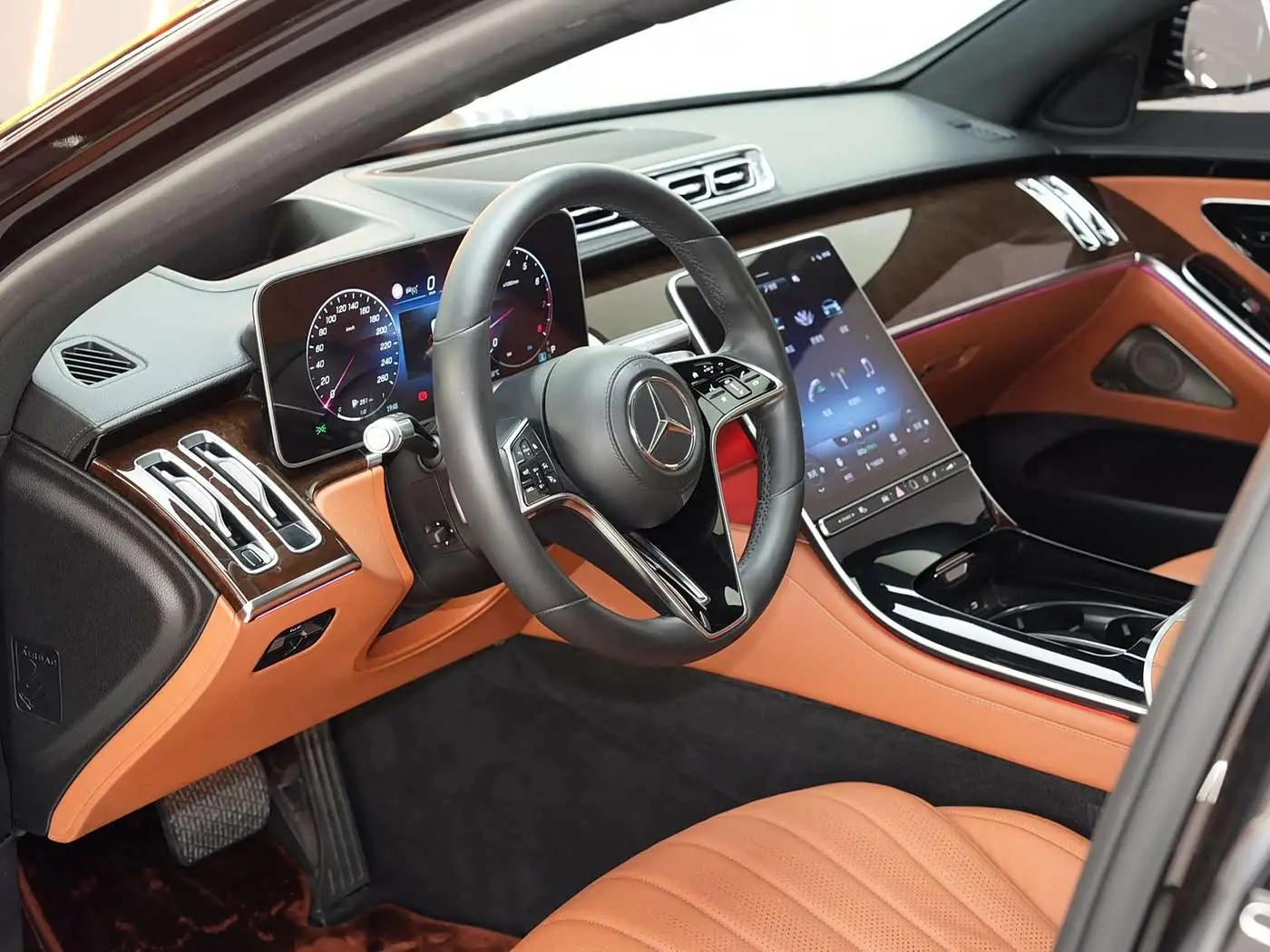 Mercedes-Benz S-Class 2021 — Photo 7/19