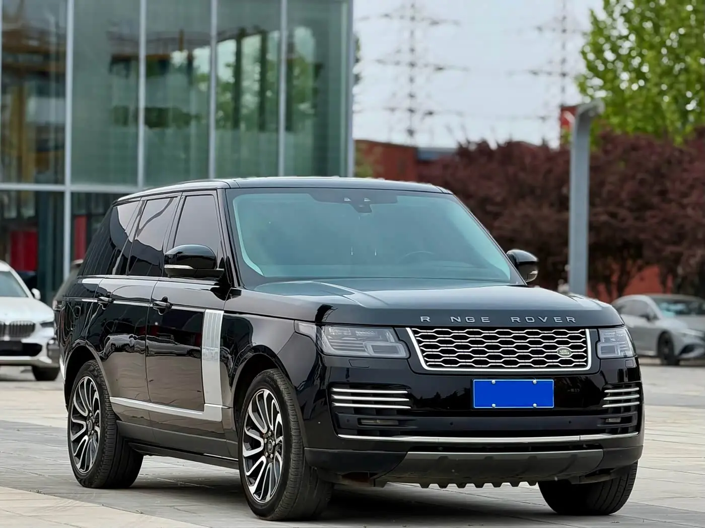 Land Rover Range Rover 2020 — Photo 3/15