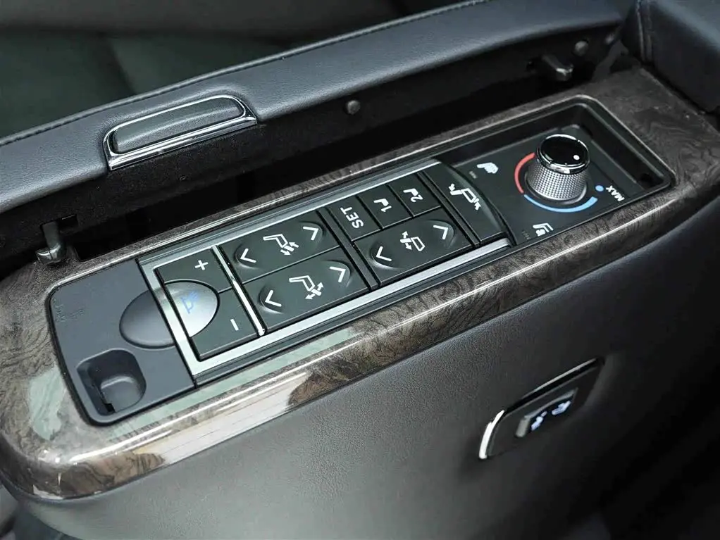 Toyota Alphard 2019 — Şəkil 19/20