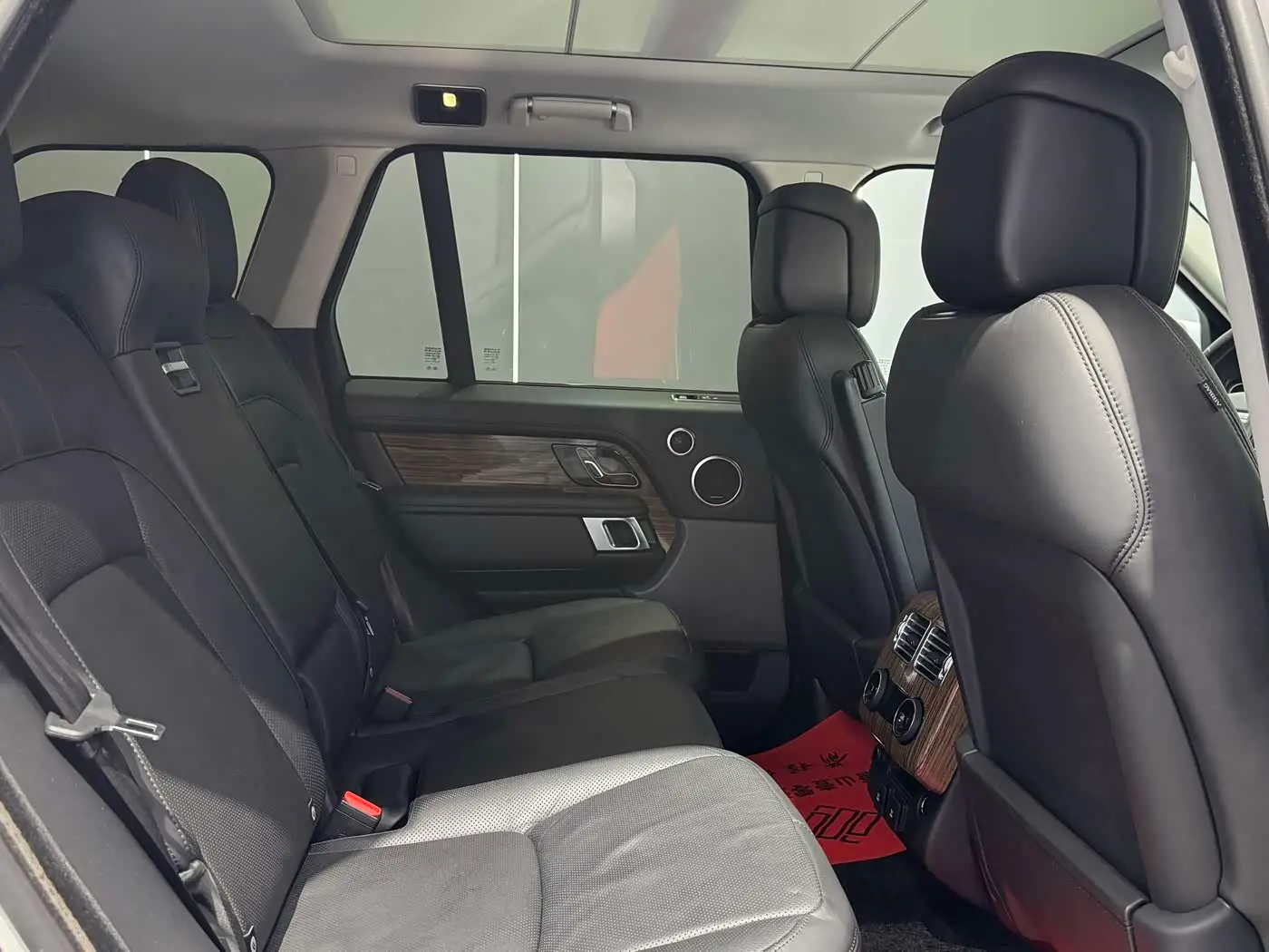 Land Rover Range Rover 2019 — Şəkil 17/20