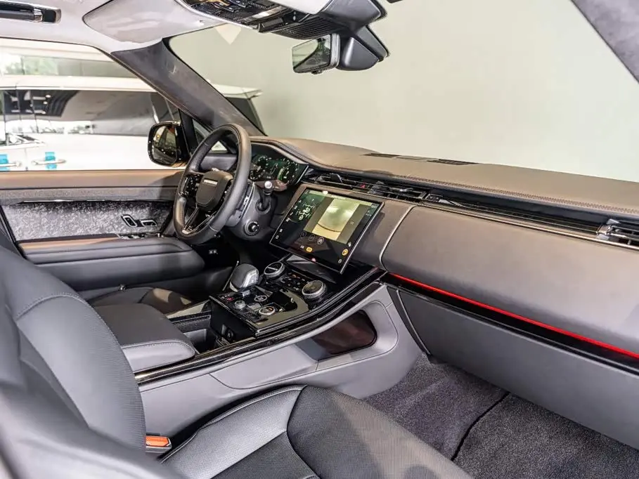 Land Rover Range Rover Sport PHEV 2025 — Photo 9/19