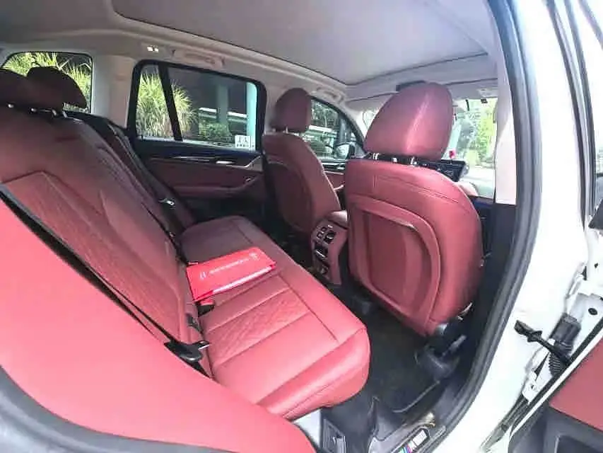 BMW X3 2023 — Фото 8/19