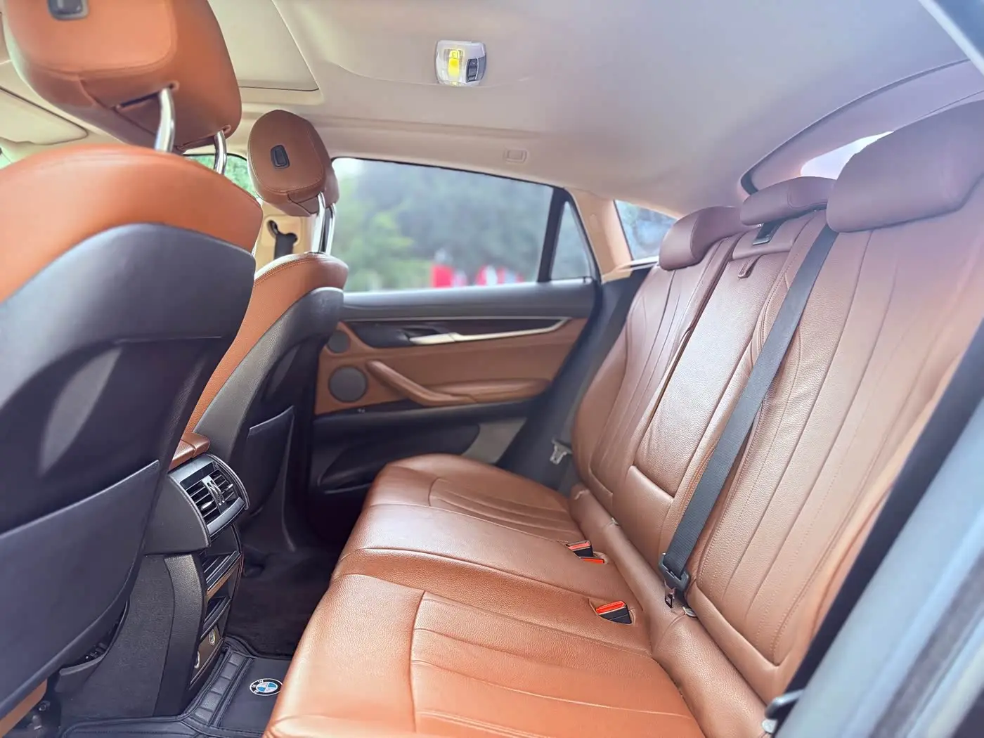BMW X6 2015 — Photo 11/15
