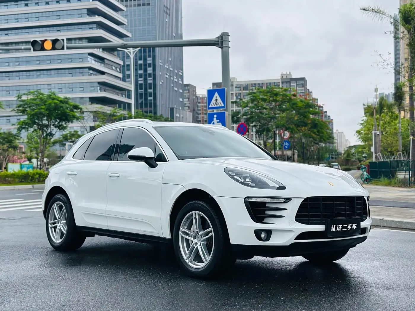 Porsche Macan 2017 — Şəkil 2/20