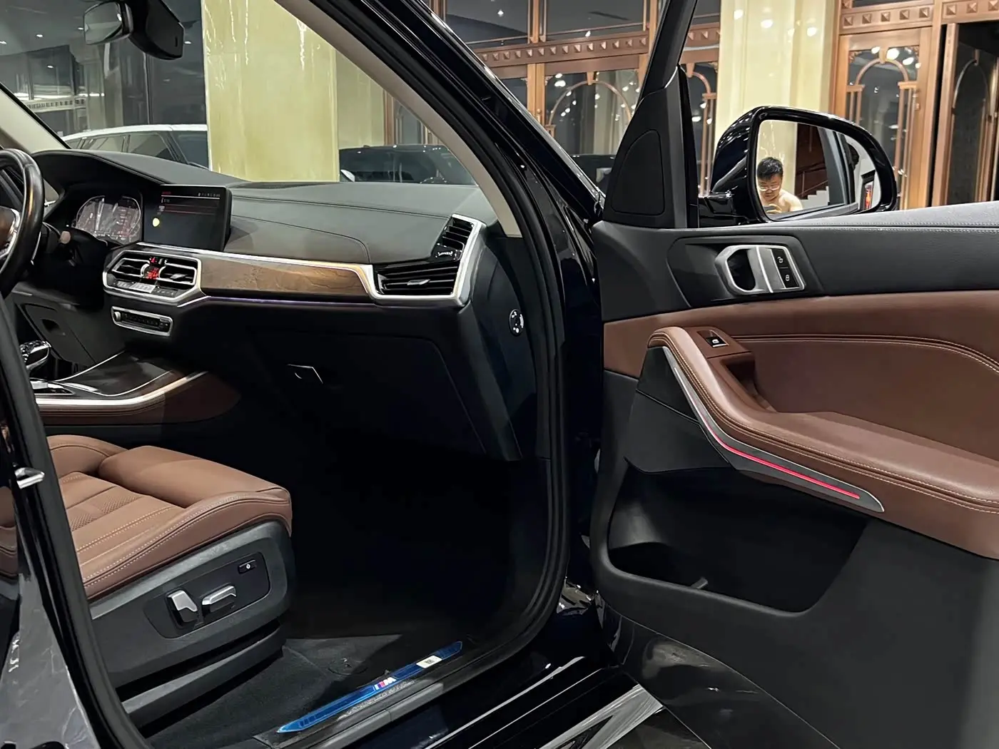 BMW X5 2021 — Photo 17/20